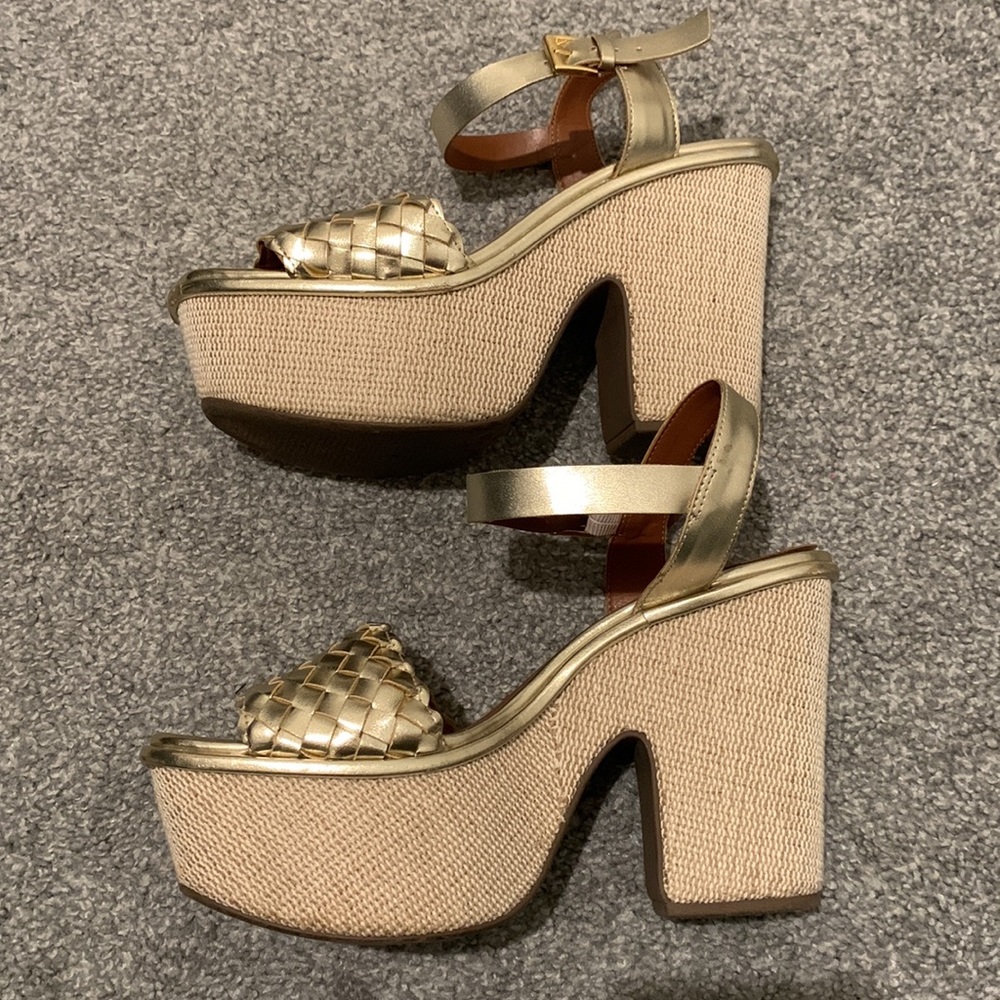 Idore Gold Platforms - Picture 10 of 10